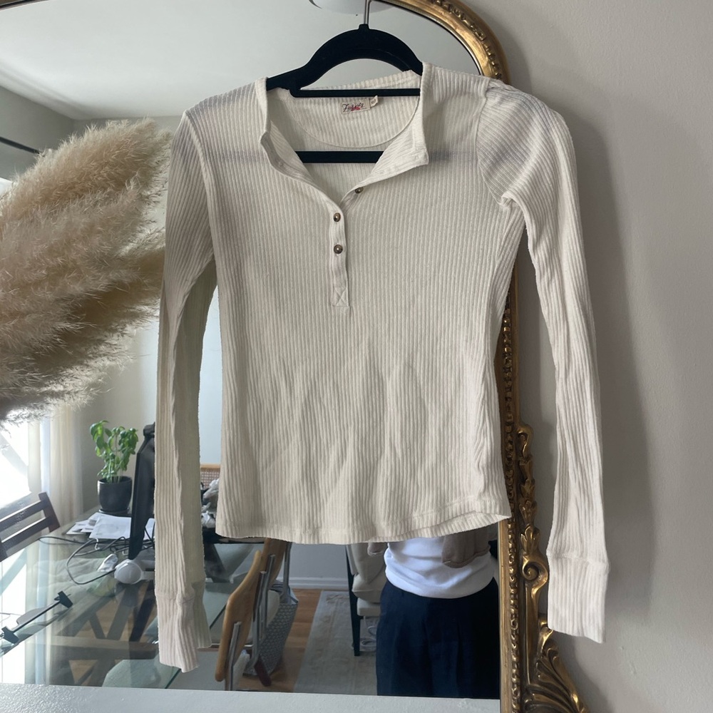 Faherty Ribbed Long Sleeve Henley Top